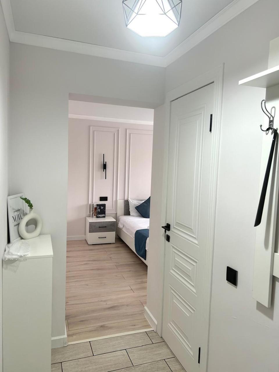 уютная в центре города! Apartment Kyzylorda